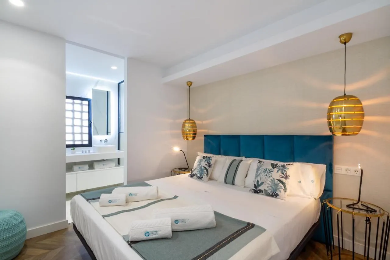 Marbella Banus Suites - Lily Playas Del Duque Banus Beach Apartment 0*,