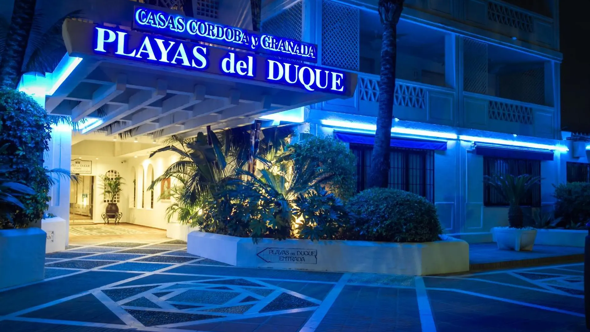 Marbella Banus Suites - Lily Playas Del Duque Banus Beach Apartment
